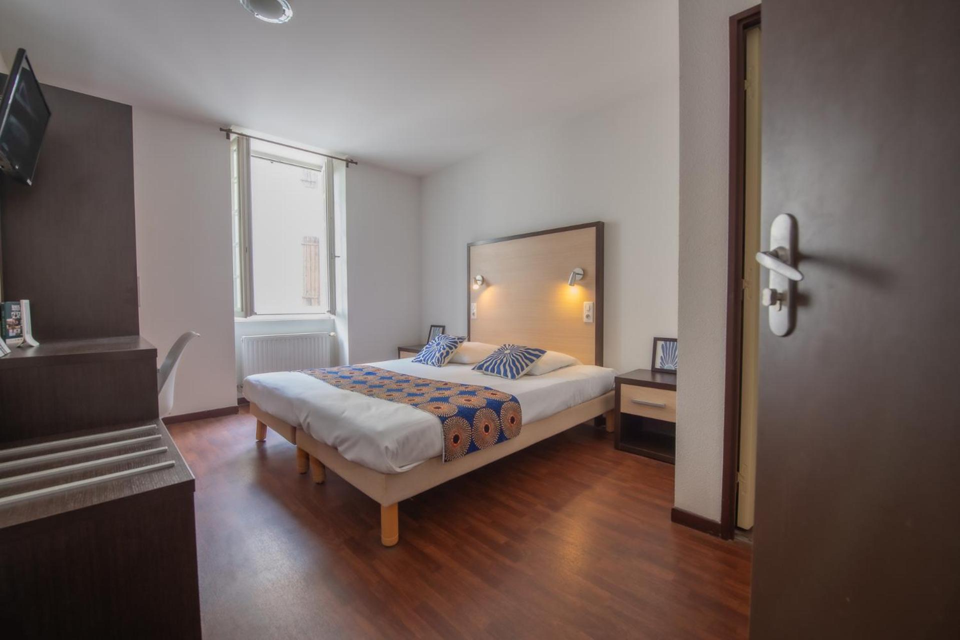Logis Hotel Le Commerce Navarrenx Exterior photo